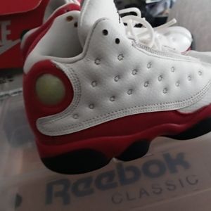Pre owned kids Jordan size 13c for boy